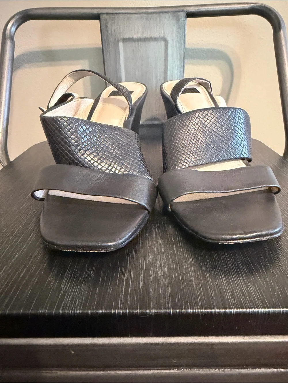 Louise et Cie Black Textured Leather Wedge Sandals Size 8